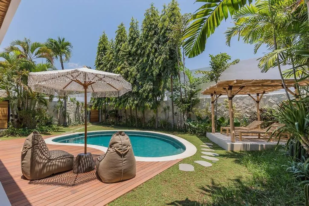 Villa Alamanda Livia Seminyak Design Spacious 2Bdr And Private Pool