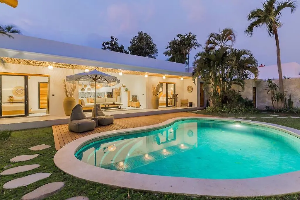 Villa Alamanda Livia Seminyak Design Spacious 2Bdr And Private Pool Indonezja